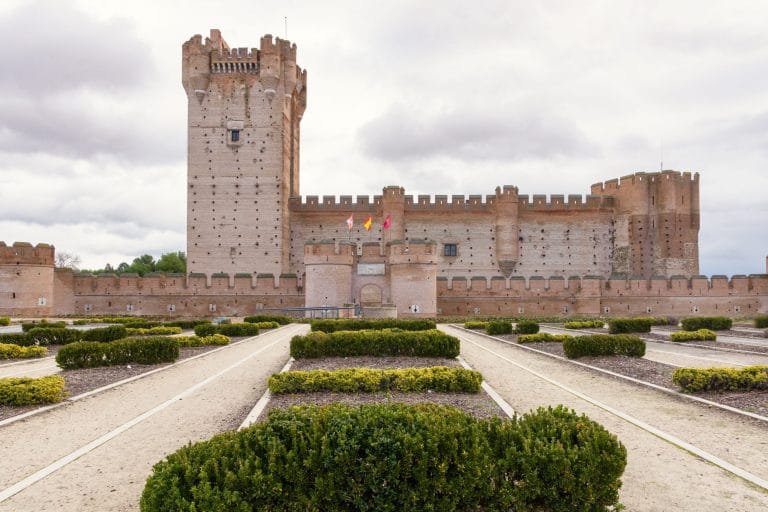 Castillo de la Mota en Medina del Campo, Valladolid, España, con su imponente arquitectura medieval