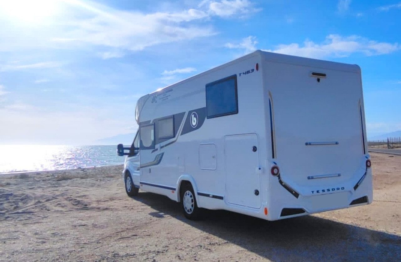autocaravana perfilada en alquiler en alicante benimar tessoro 463 2023
