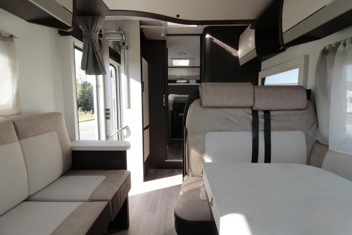 autocaravana perfilada de alquiler en almeria benimar tessoro 463 2024