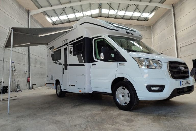 Alquiler 5 plazas Benimar Tessoro 483 en Sevilla