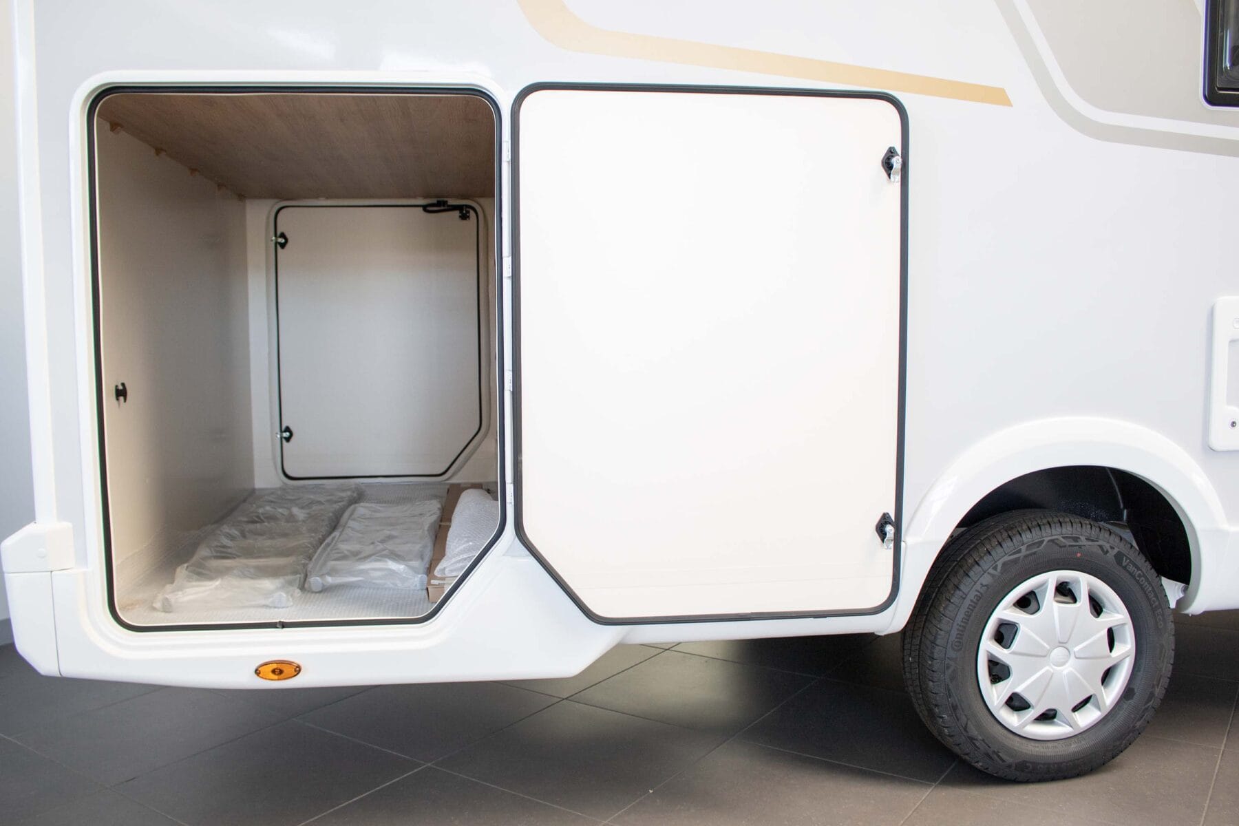 autocaravana capuchina en alquiler en alicante ci horon 84 m 2025