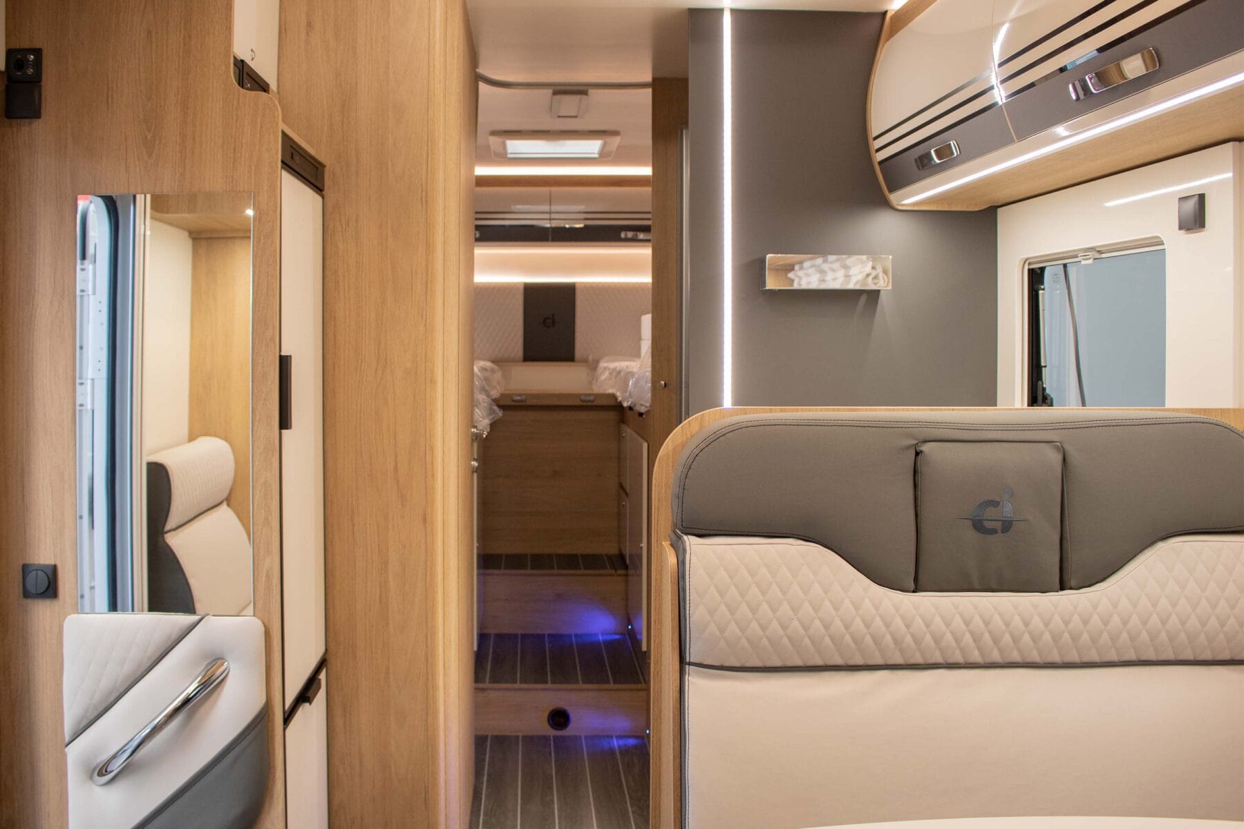 autocaravana capuchina en alquiler en alicante ci horon 84 m 2025