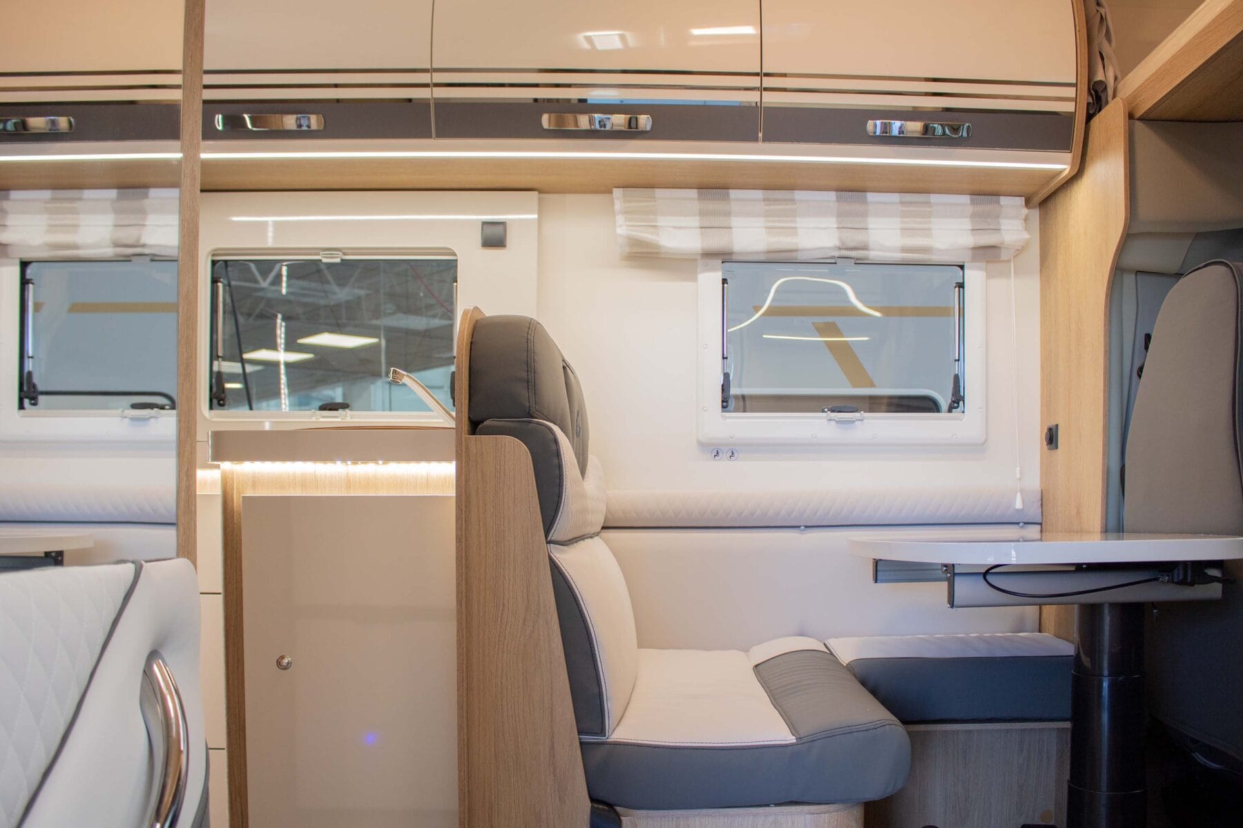 autocaravana capuchina en alquiler en alicante ci horon 84 m 2025