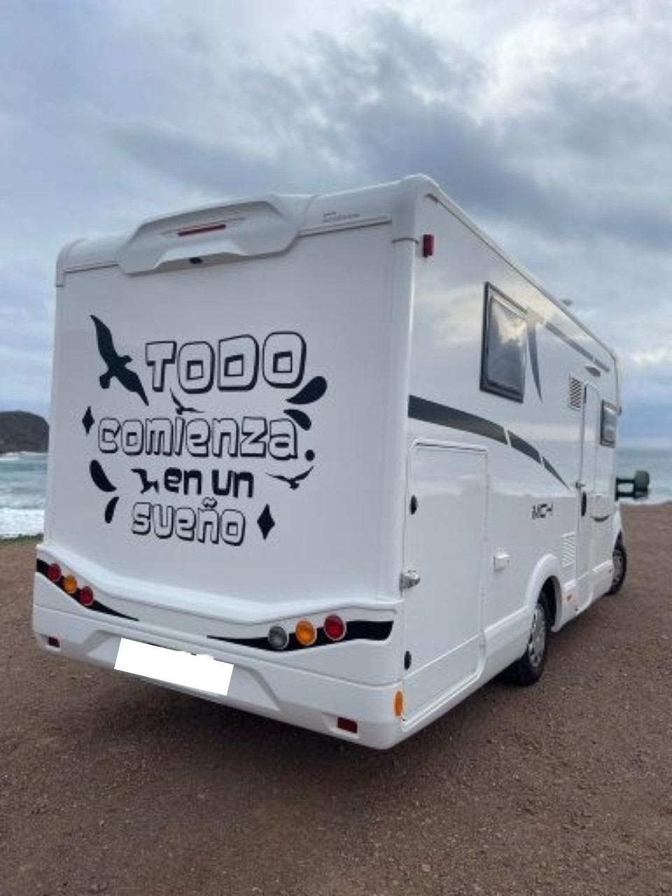 autocaravana perfilada en alquiler en almeria mclouis mc4 281 2023