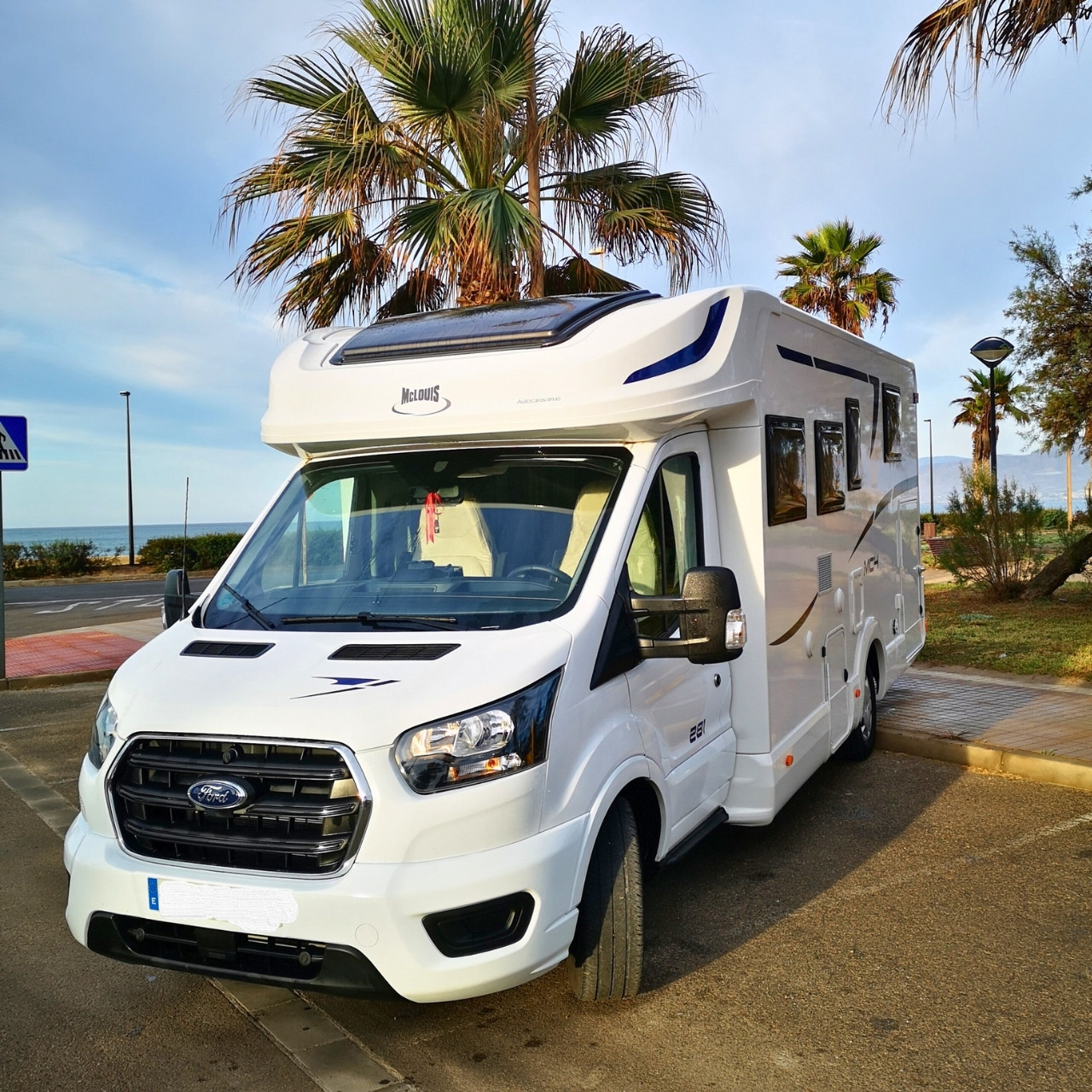 autocaravana perfilada en alquiler en almeria mclouis mc4 281 2023