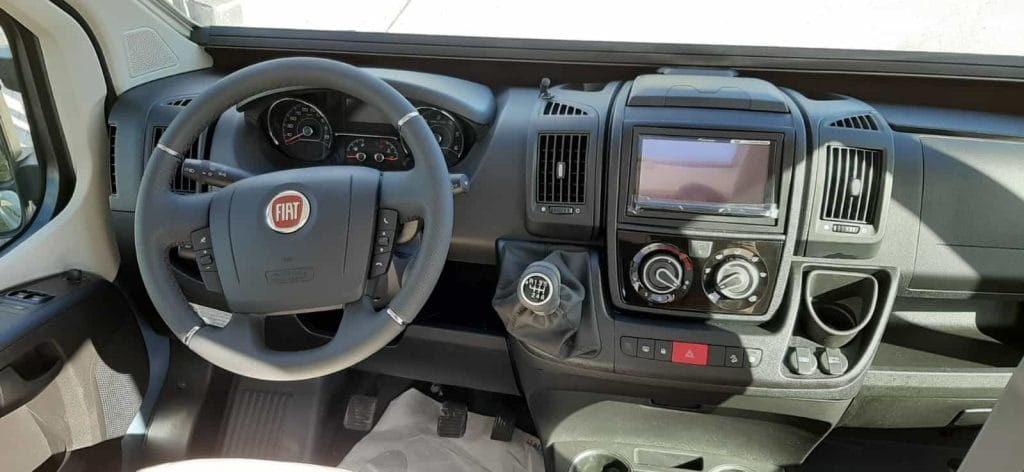 autocaravana en alquiler en álava mclouis menfys s-line 3 2021