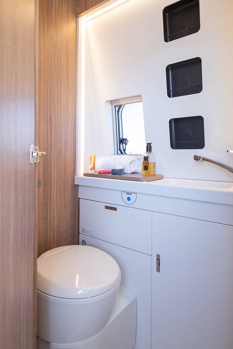 camper en alquiler en alicante weinsberg carabus 660 dq hot edition 2024