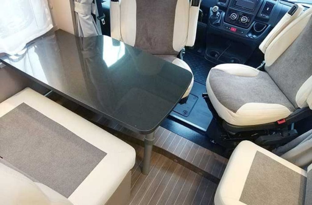 autocaravana perfilada de alquiler en guipuzcoa blucamp ocean 12 2024