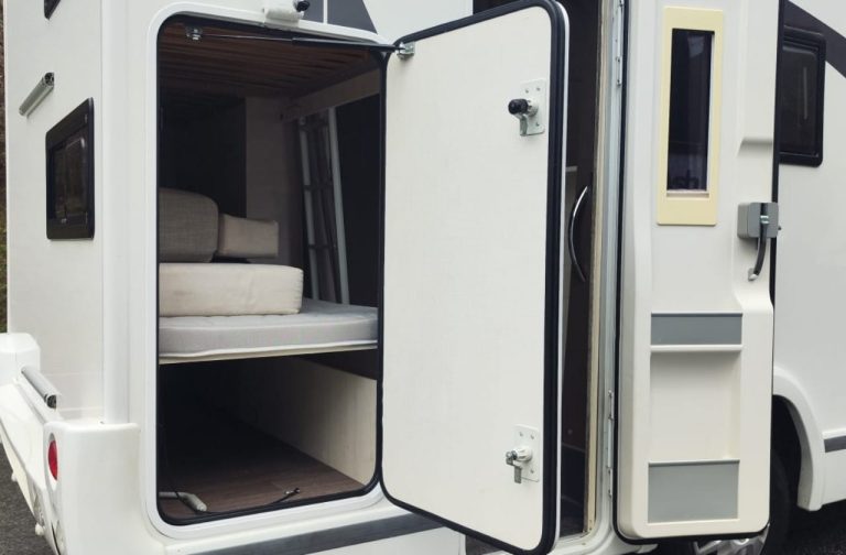 Alquiler 7 plazas Chausson Flash C656 en Guipúzcoa