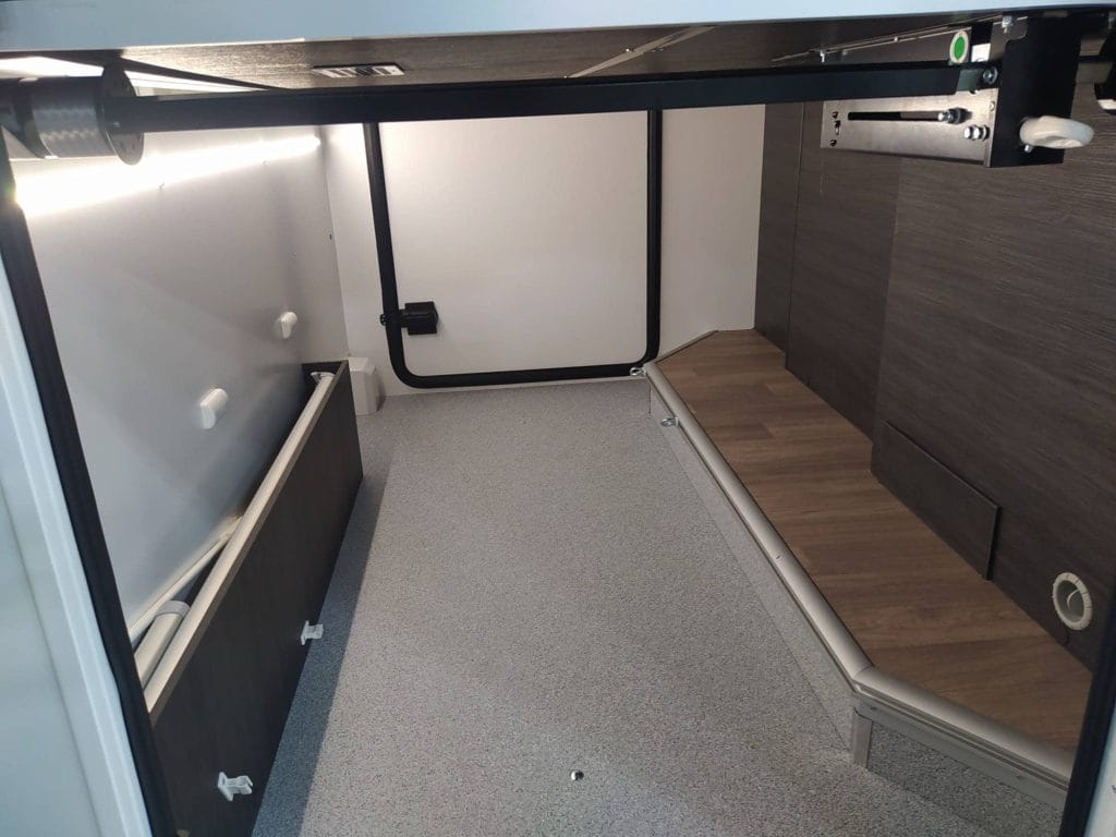 Autocaravana perfilada de alquiler en Pontevedra Fiat Benimar 242