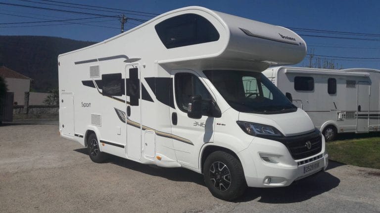 Alquiler 6 plazas Benimar Sport 346 en Pontevedra