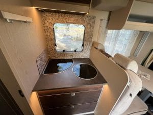 Autocaravana perfilada de alquiler en badajoz Rimor Kayak 69 Plus