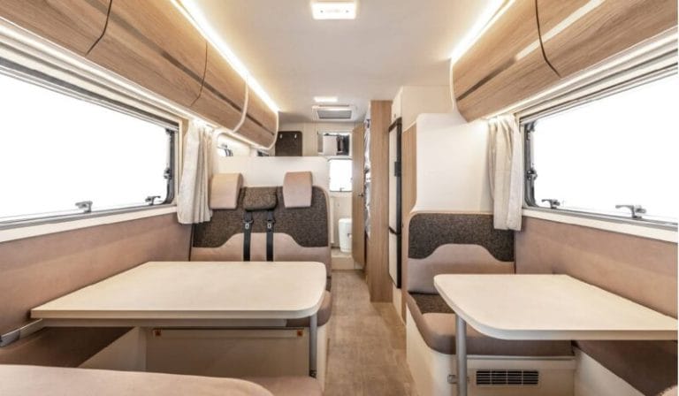 Alquiler 6 plazas Rimor Evo Sound en Ciudad Real