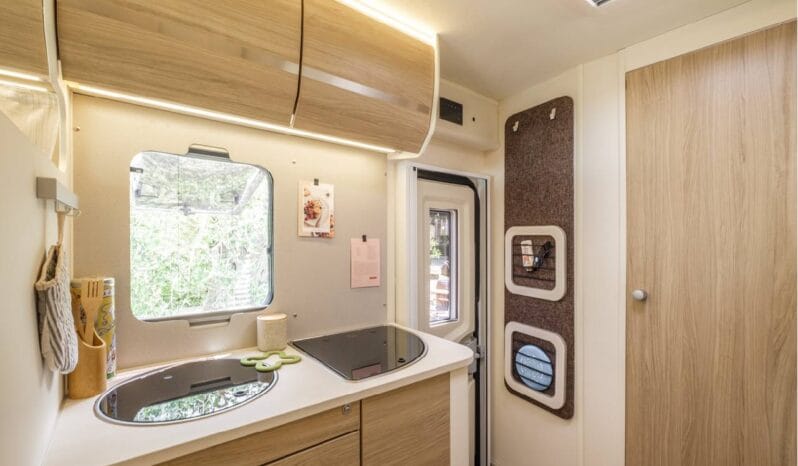 Autocaravana capuchina de alquiler en ciudad real Ford Rimor Evo Sound