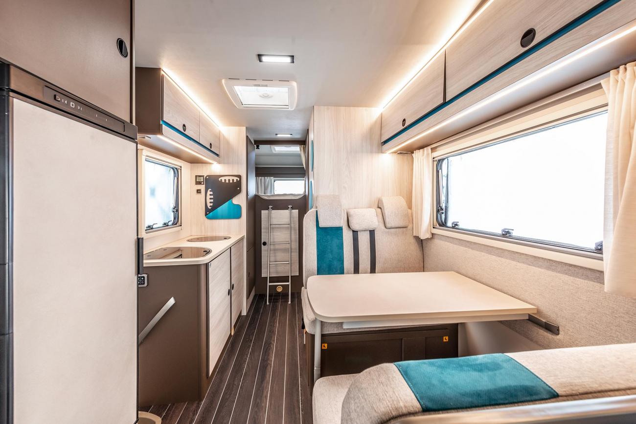 Autocaravana capuchina de alquiler ciudad real Ford Rimor Kilig 5
