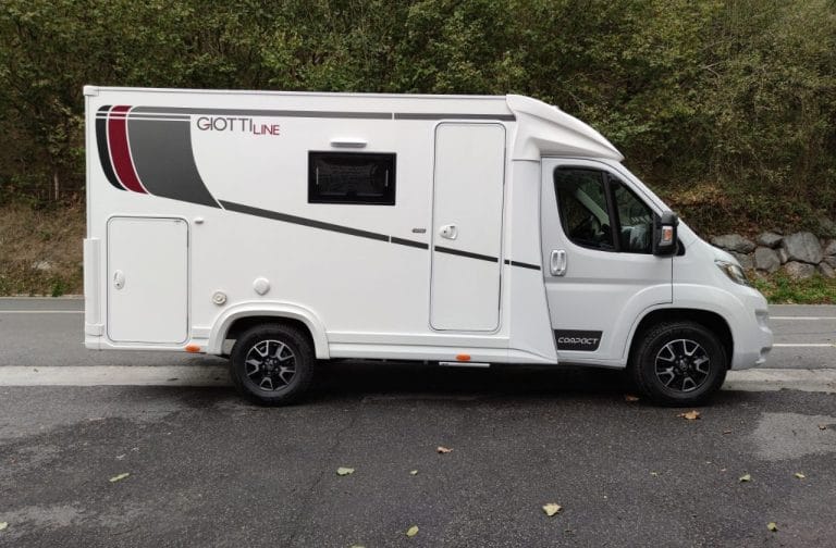 Alquiler 4 plazas Giottiline Compact C60 en Guipúzcoa