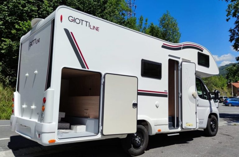 Alquiler 6 plazas Giottiline Siena 440 en Guipúzcoa