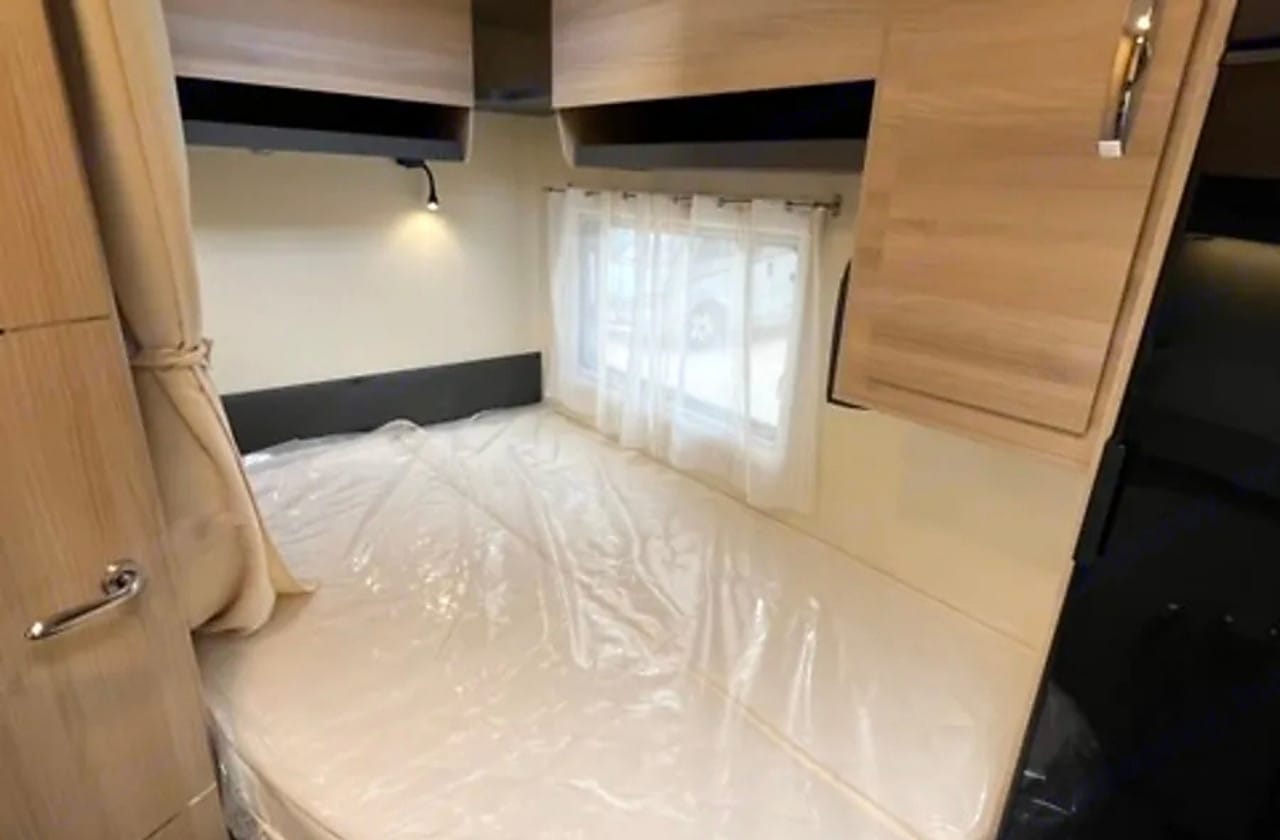autocaravana perfilada de alquiler en murcia itineo pf600 2025
