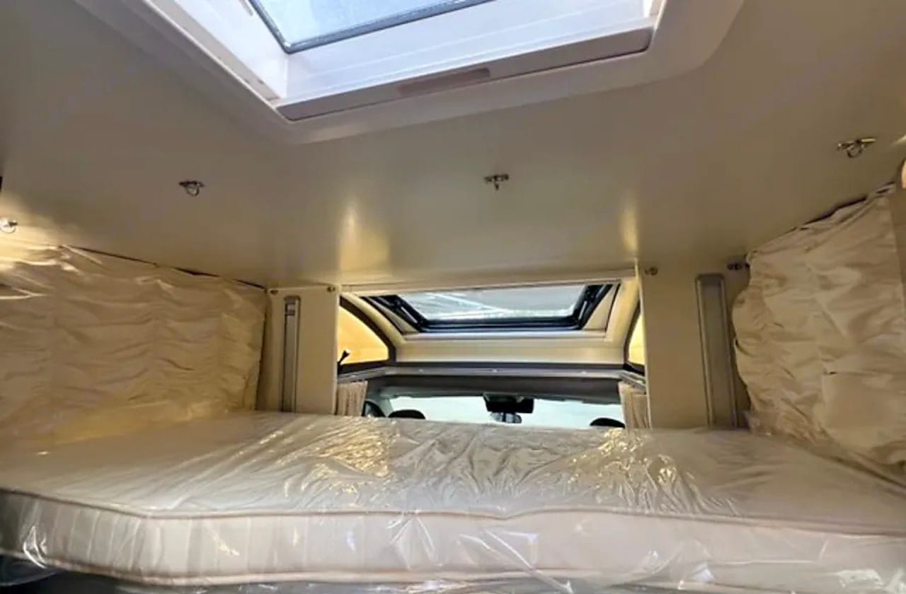 autocaravana perfilada de alquiler en murcia itineo pf600 2025