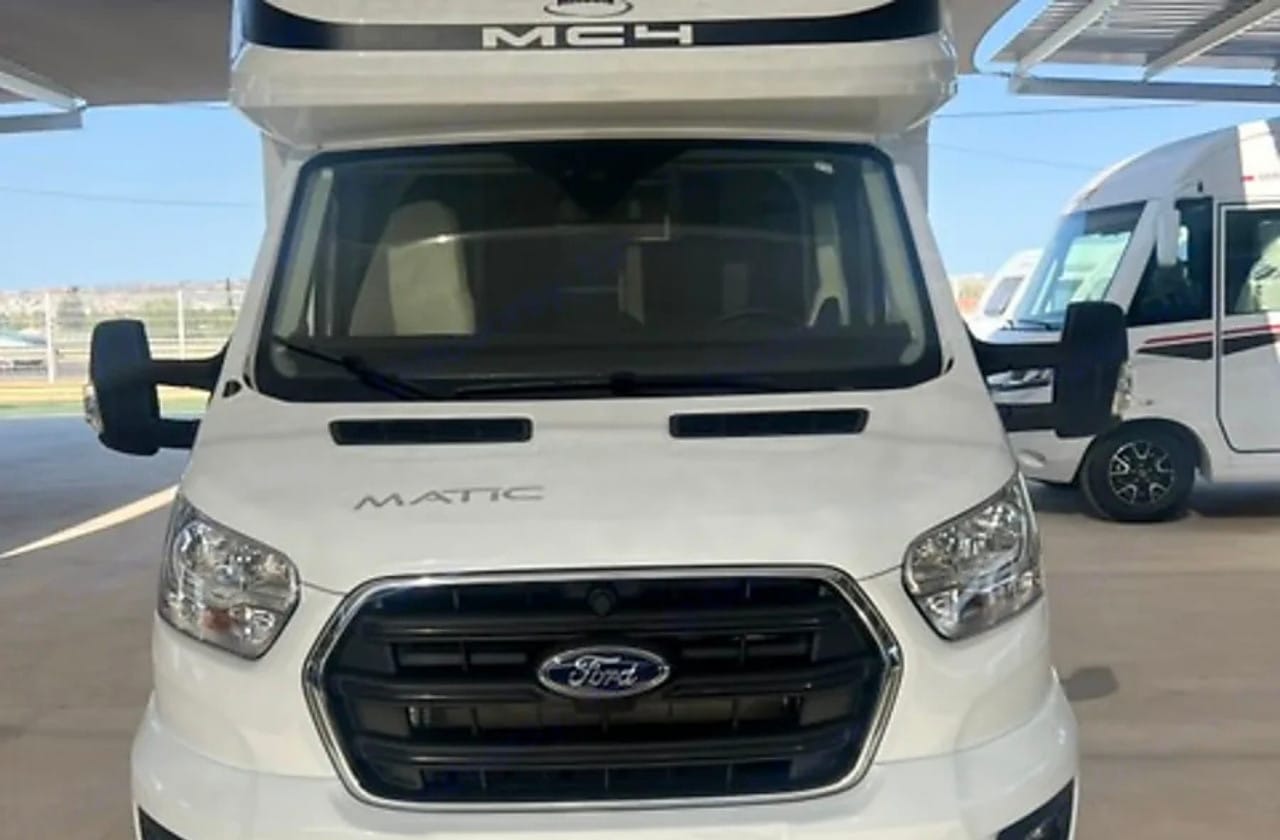 autocaravana perfilada de alquiler en murcia mclouis mc4 379 2025