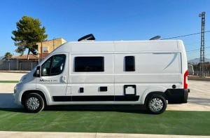 camper de alquiler en murcia mclouis menfys van 3 maxi 2024