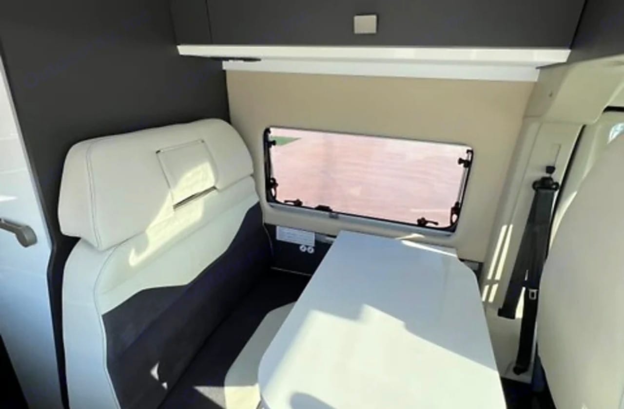 camper de alquiler en murcia mclouis menfys van 3 maxi 2024