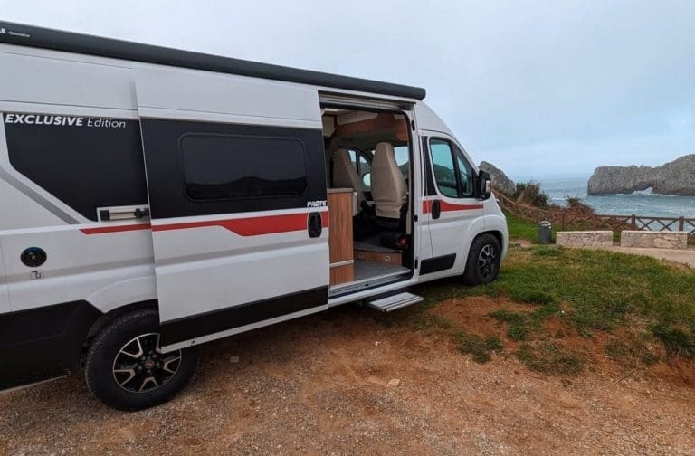 Alquiler 4 plazas Pilote V 600 S Exclusive Edition en Pontevedra