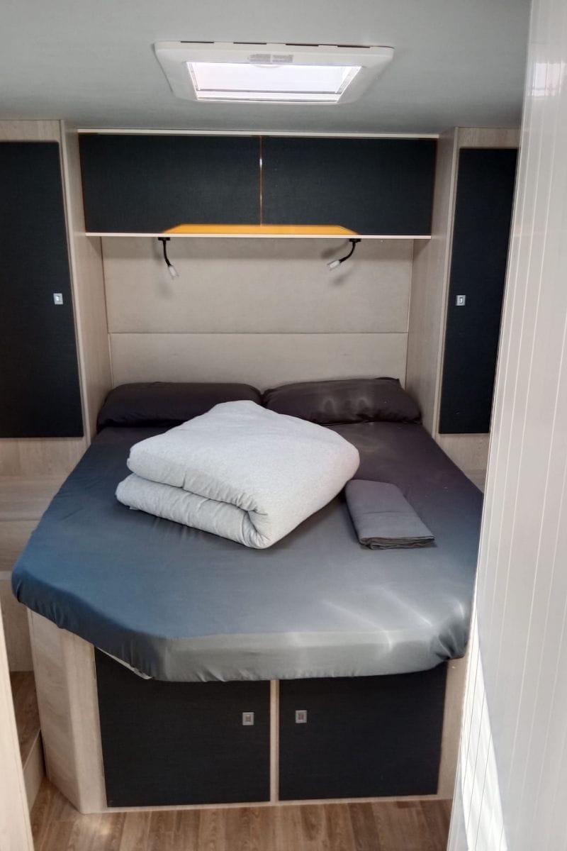 autocaravana perfilada de alquiler en mallorca rimor hygge 69 2024