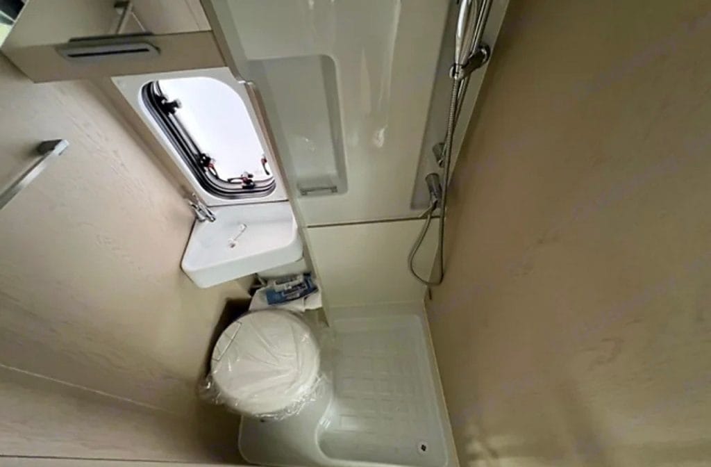 camper de alquiler en murcia rimor horus 145 2025