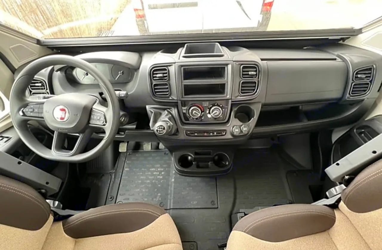 camper de alquiler en murcia rimor horus 145 2025