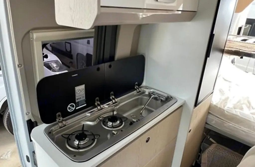 camper de alquiler en murcia rimor horus 145 2025