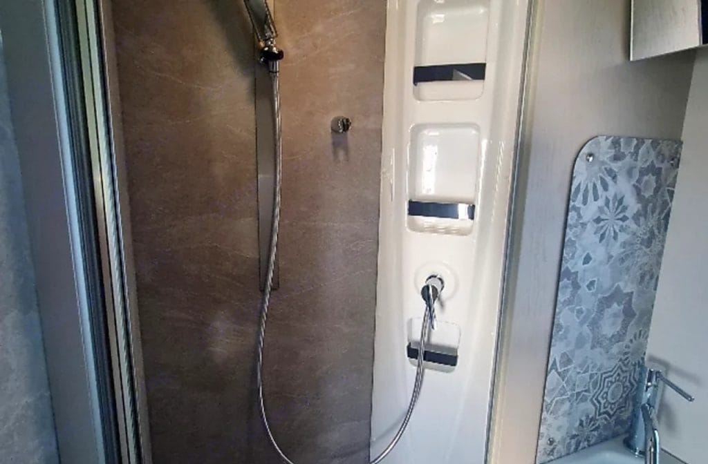 autocaravana capuchina de alquiler en murcia rimor seal 5 2024