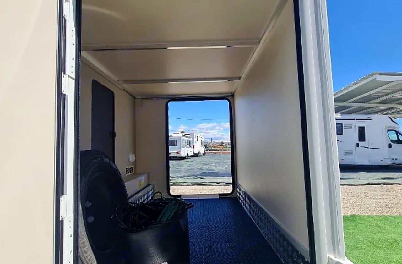 autocaravana capuchina de alquiler en murcia rimor seal 5 2024