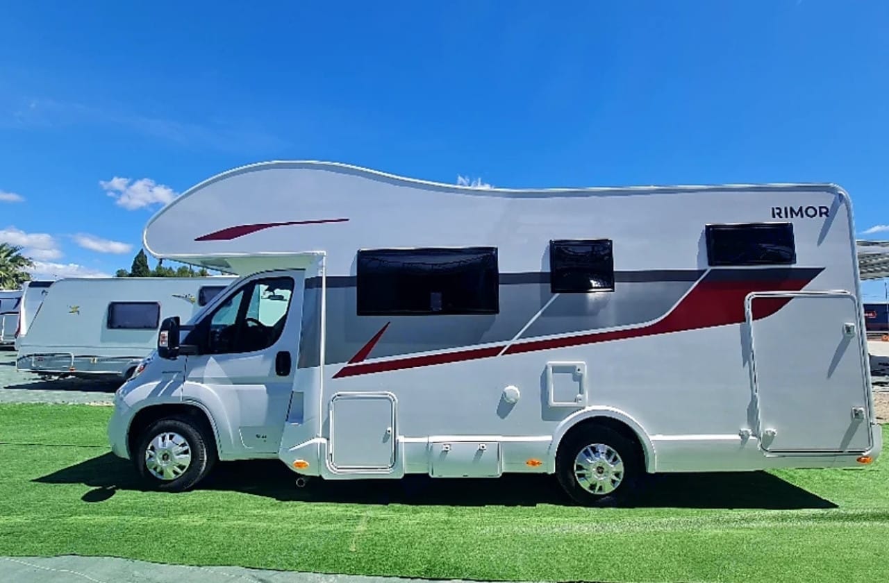 autocaravana capuchina de alquiler en murcia rimor seal 5 2024