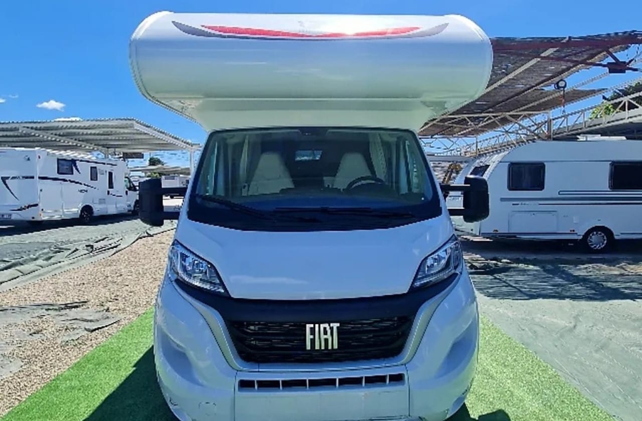 autocaravana capuchina de alquiler en murcia rimor seal 5 2024