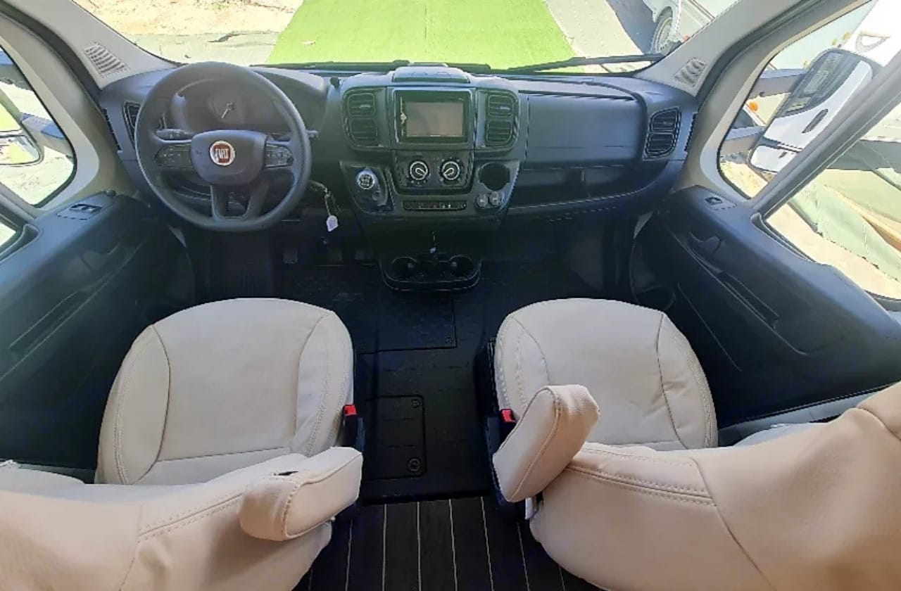 autocaravana capuchina de alquiler en murcia rimor seal 5 2024