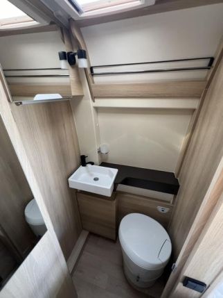 Alquiler 4 plazas Dreamer D55 Select en Murcia