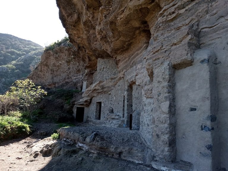 Cuevas prehispánicas del yacimiento de Risco Caído, declaradas Patrimonio Mundial por la UNESCO en Gran Canaria.