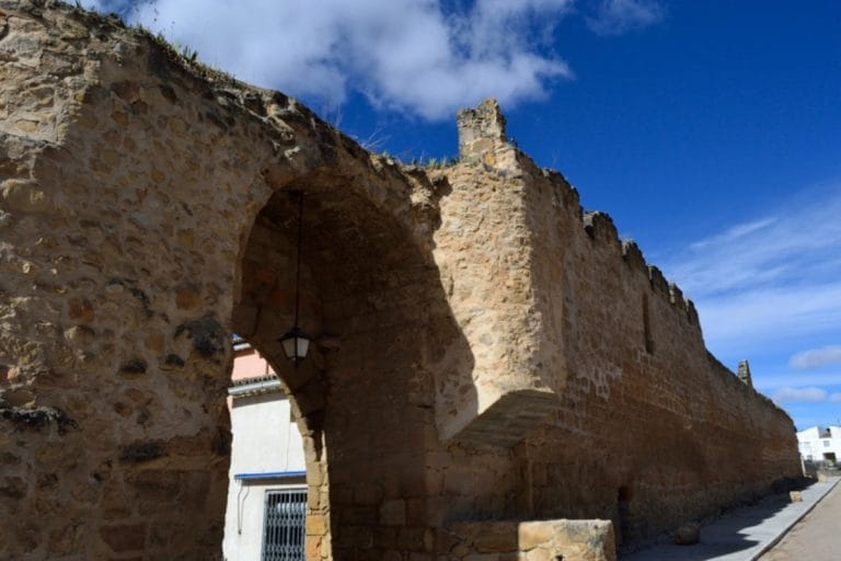 Muralla medieval de Buendía, en la provincia de Cuenca, Castilla-La Mancha