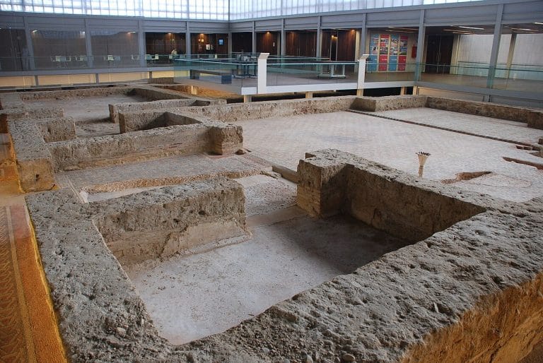 Restos arqueológicos y mosaicos en la Villa Romana La Olmeda de Palencia, uno de los yacimientos romanos más importantes de España