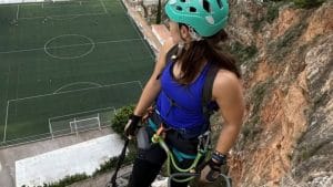 Disfruta de las vistas panorámicas desde la Vía Ferrata La Cantera. Vive la aventura con la máxima seguridad en la sierra de Vilavella, provincia de Castellón.