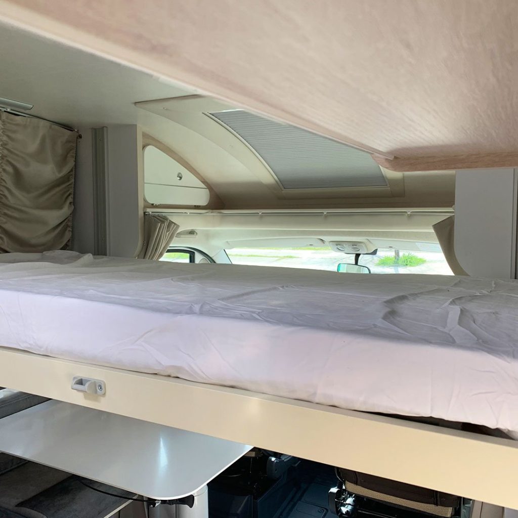 caravana-ilusion-cama-2