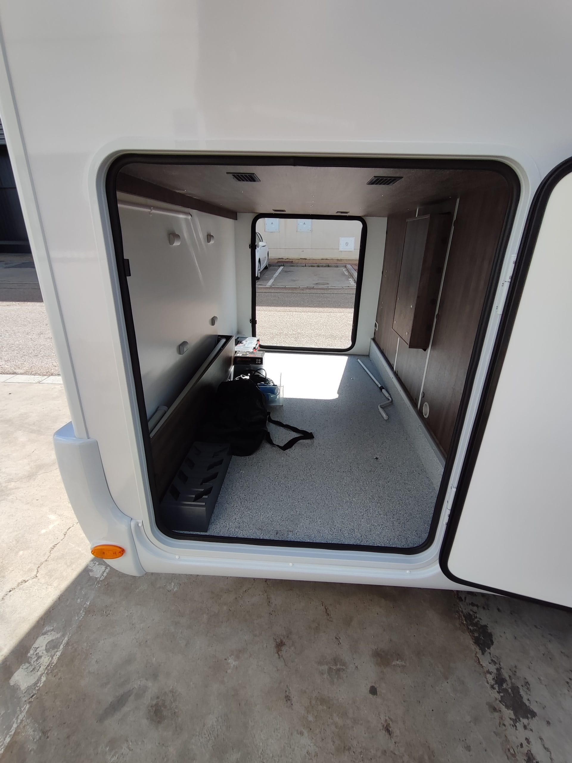 Benimar Tessoro 463 UP