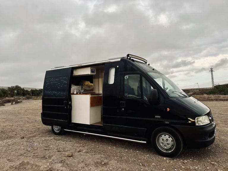 Alquiler 3 plazas Tejita – Peugeot Boxer en El Médano