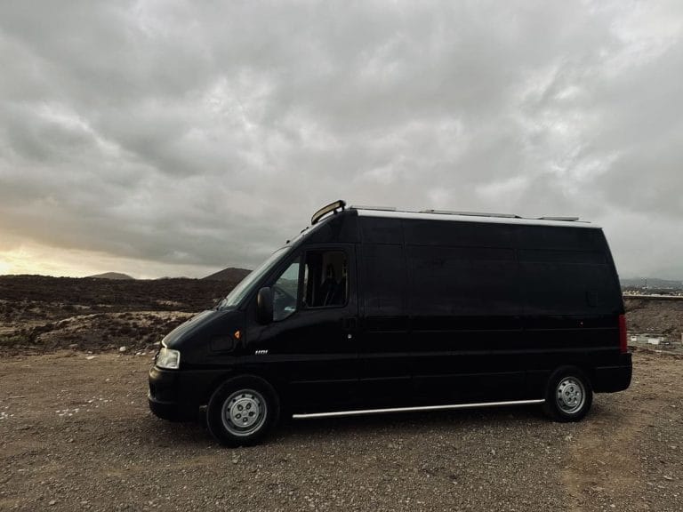 Alquiler 3 plazas Tejita – Peugeot Boxer en El Médano
