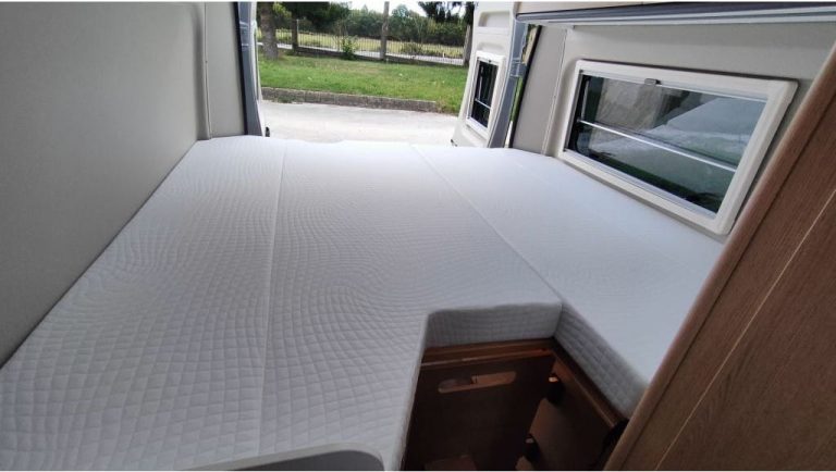 Alquiler 4 plazas Sunlight Cliff 640 Adventure Edition en Lugo