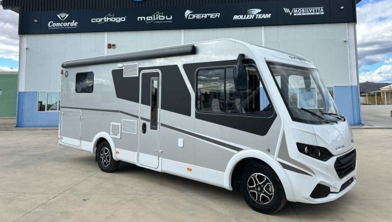 Alquiler 5 plazas Sunlight I69 L Adventure Edition en Alicante