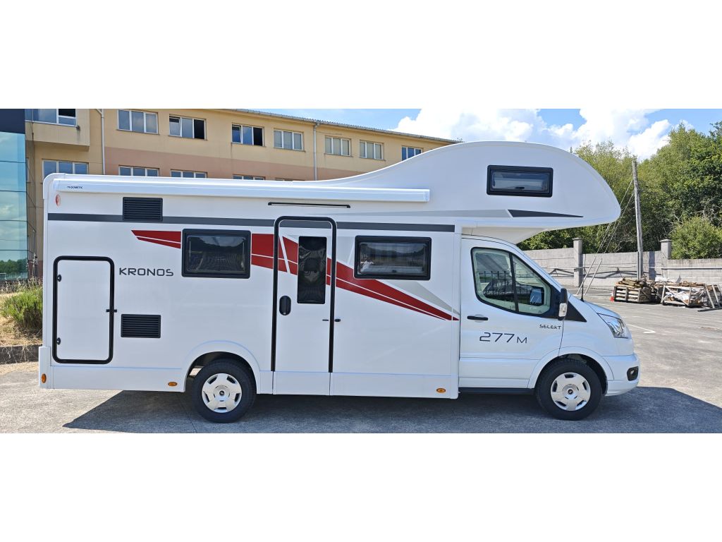 Alquiler 7 plazas Roller Team Kronos 277M en Lugo