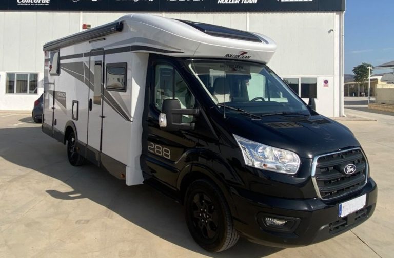 Alquiler 5 plazas Roller Team Kronos 288 TL Spring Edition en Alicante