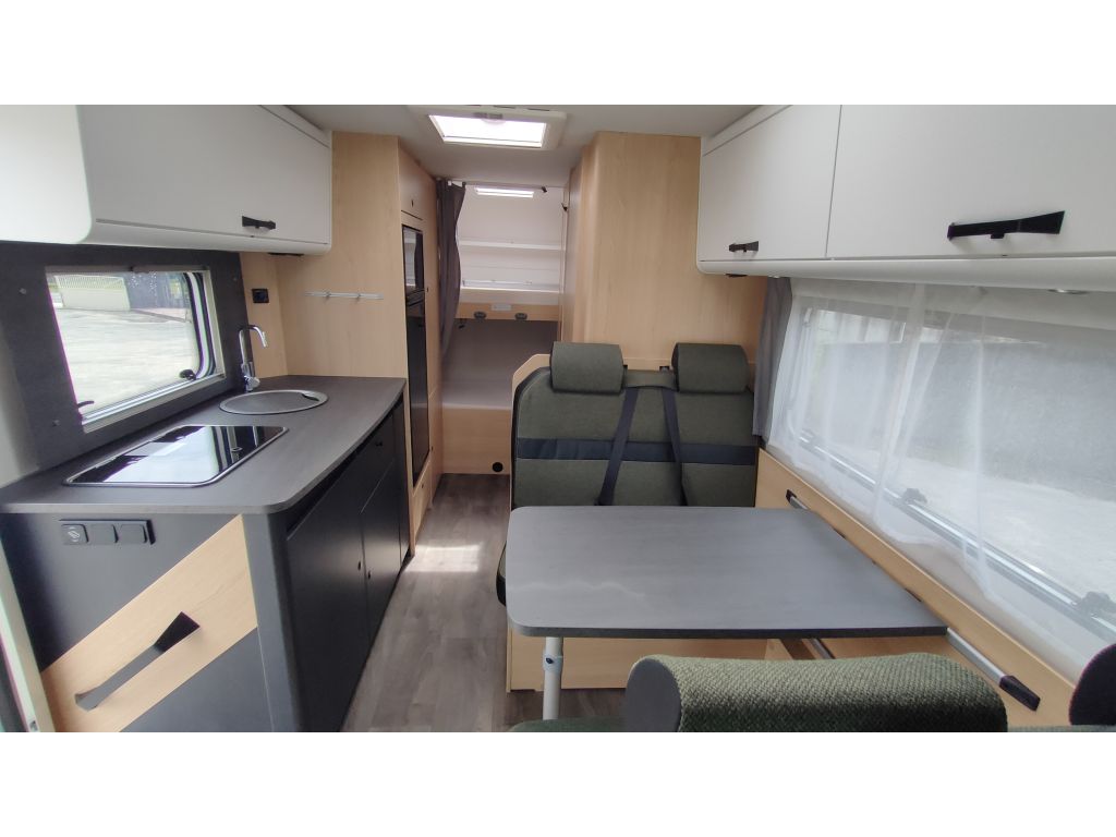 Alquiler 6 plazas Sunlight A68 en Asturias